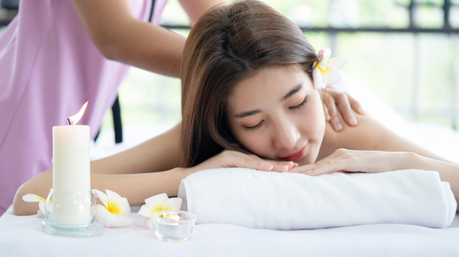 Esenyurt Otele Gelen Serbest Çalışan Masöz